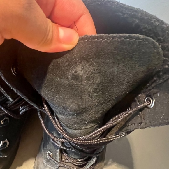 Timberland Teddy Fleece Suede Boot (Women) Size 9 - Picture 7 of 9